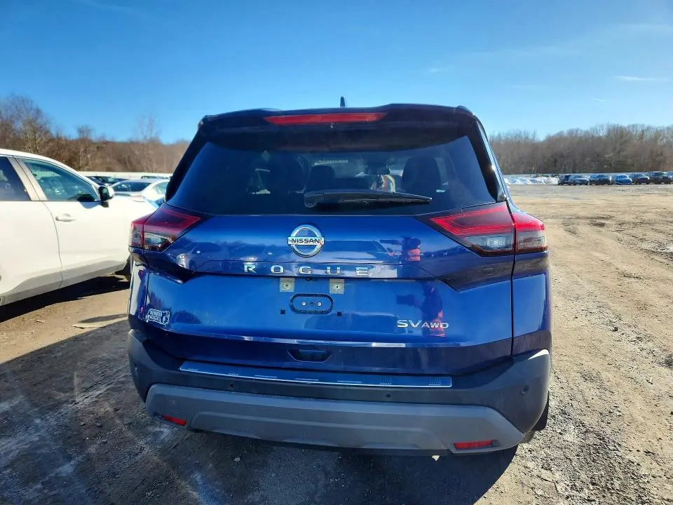 2021 NISSAN ROGUE SV  