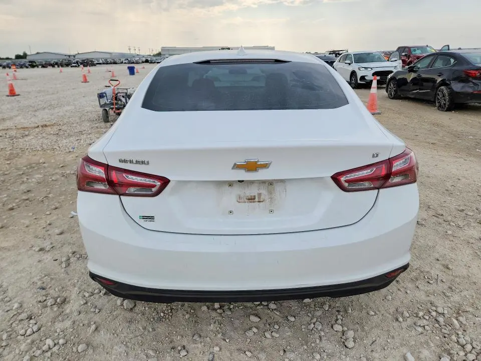 2021 CHEVROLET MALIBU LT  