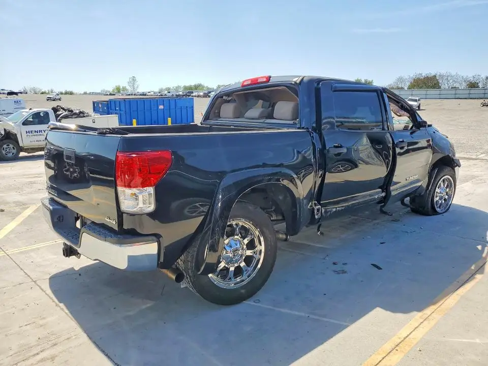 2010 TOYOTA TUNDRA CREWMAX SR5  