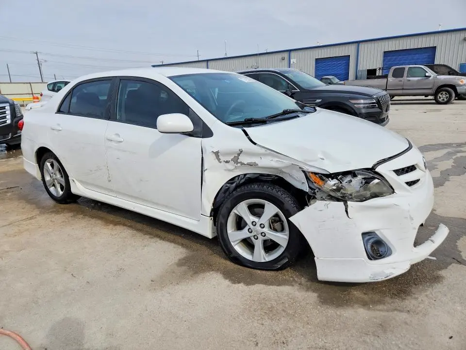 2011 TOYOTA COROLLA S  