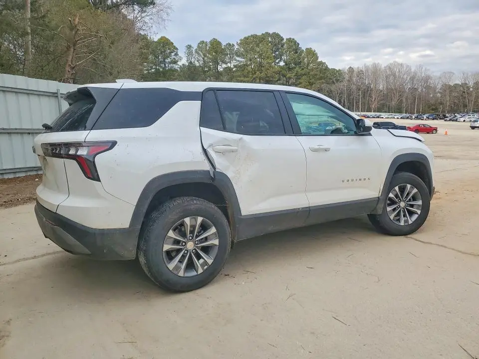 2025 CHEVROLET EQUINOX LT  