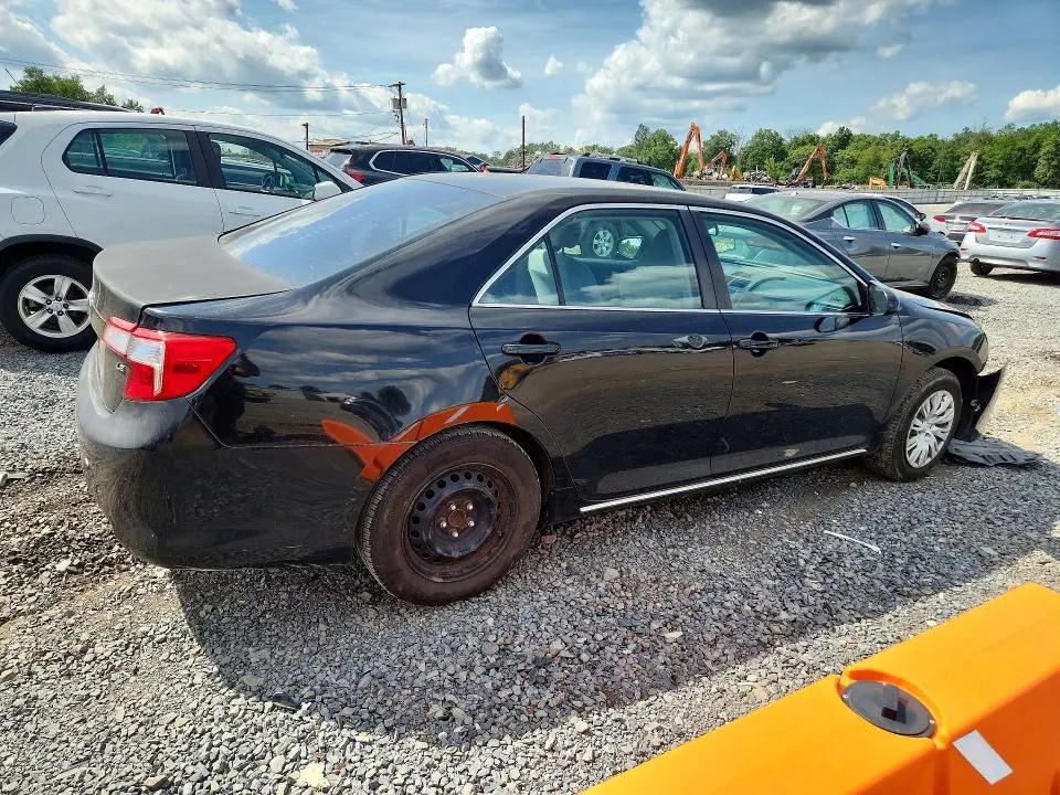 2012 TOYOTA CAMRY LE  