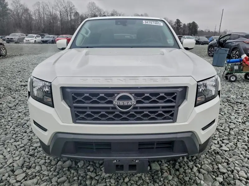 2024 NISSAN FRONTIER S  