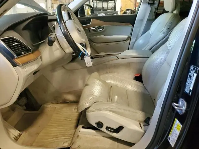2016 VOLVO XC90 T6  