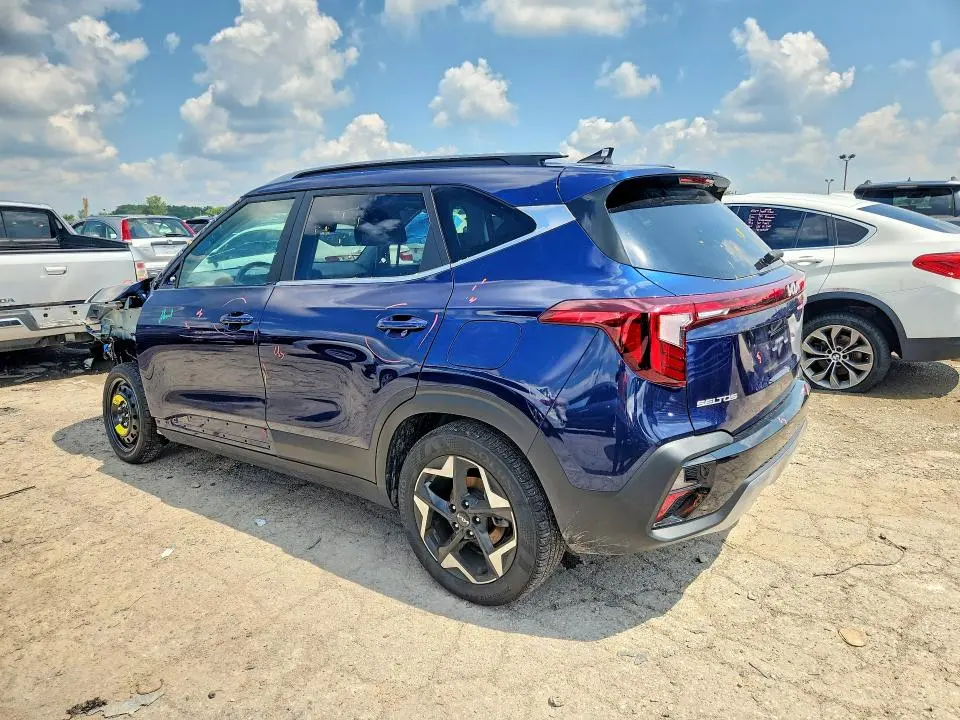 2024 KIA SELTOS EX  