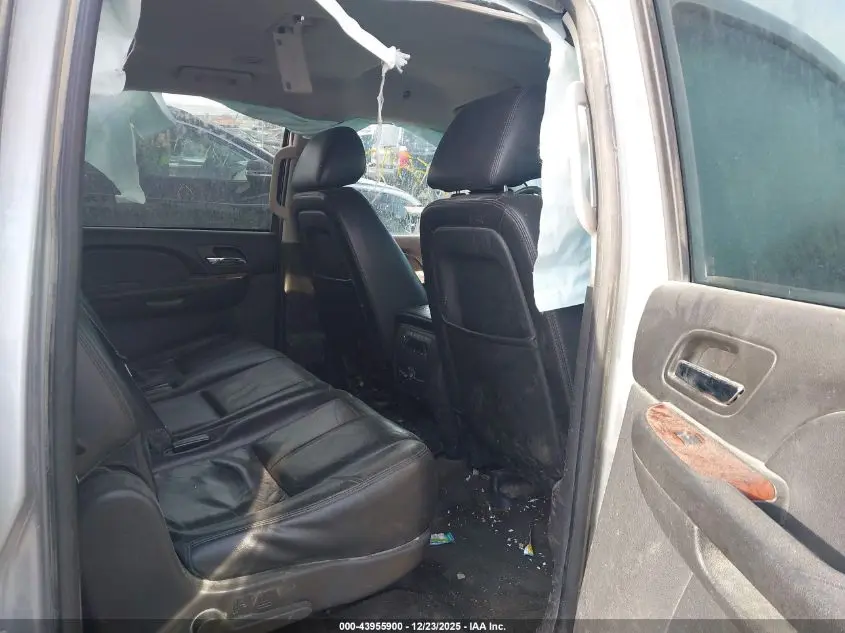 2013 GMC YUKON XL 1500 SLT