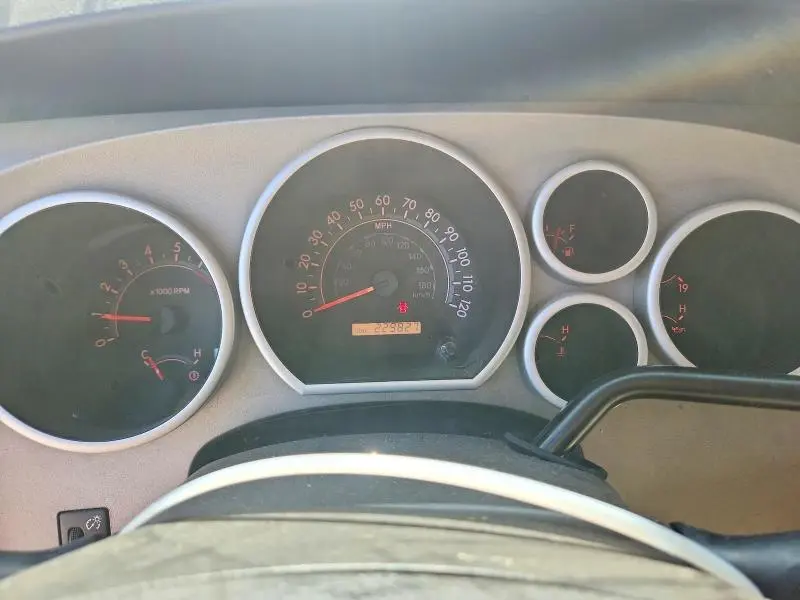 2011 TOYOTA TUNDRA DOUBLE CAB SR5  
