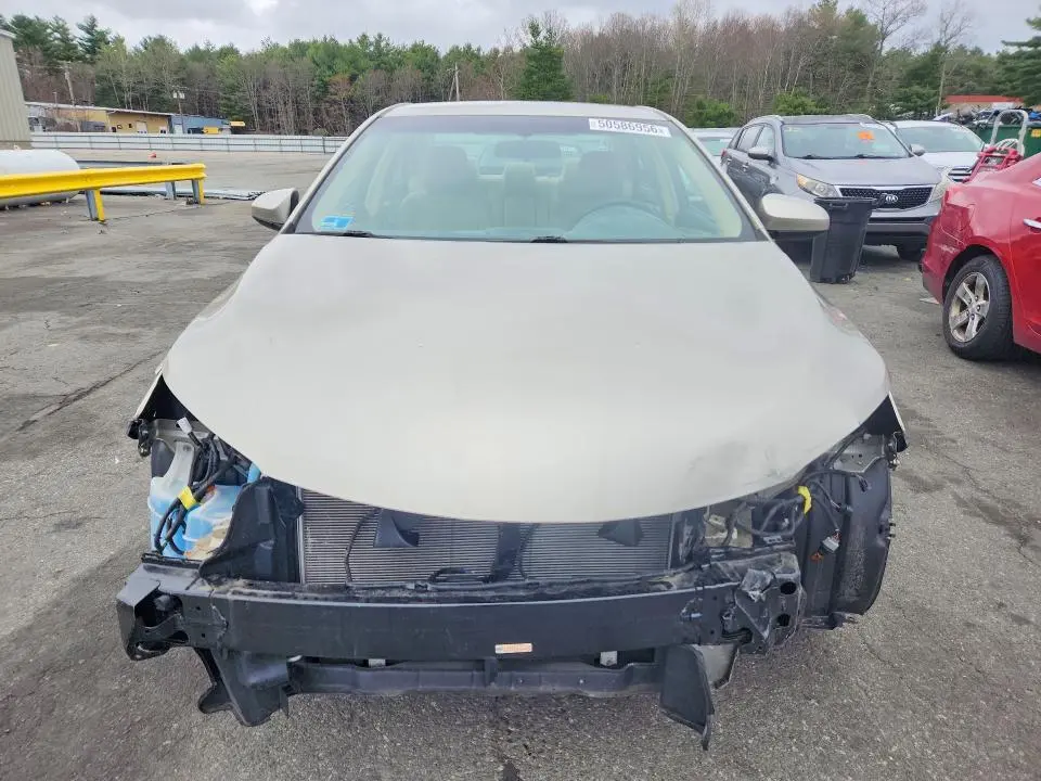 2015 TOYOTA CAMRY LE  