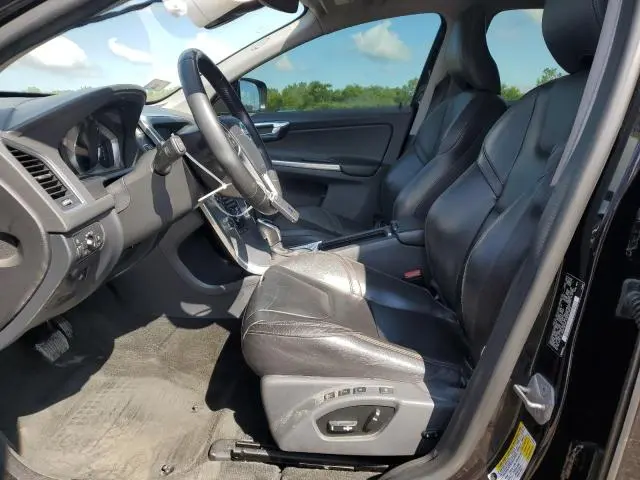 2017 VOLVO XC60 T6 DYNAMIC  