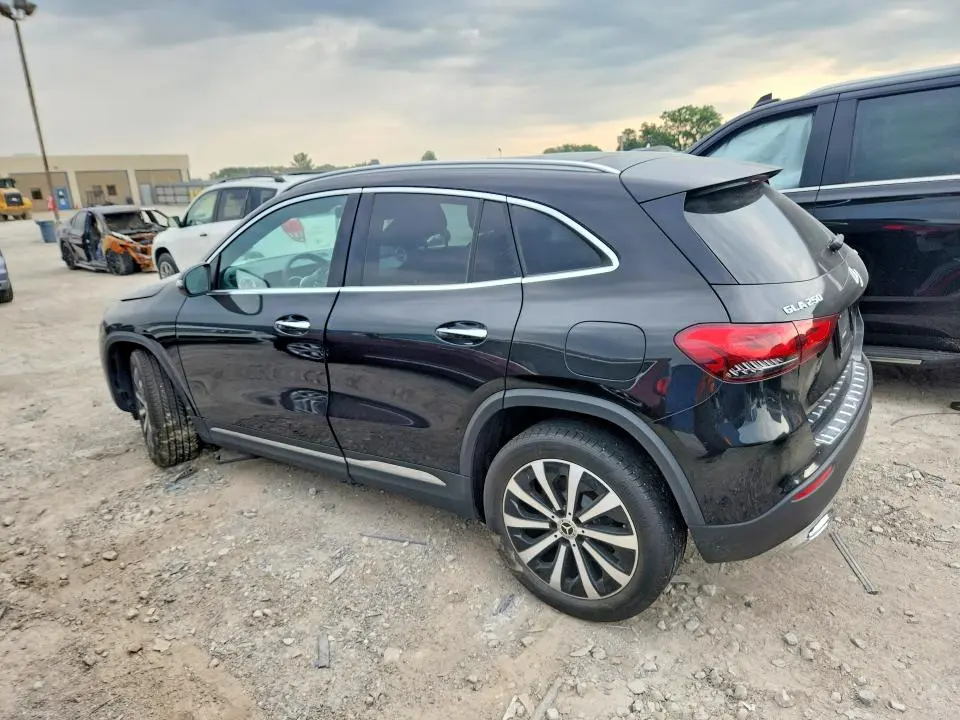 2021 MERCEDES-BENZ GLA 250 4MATIC  