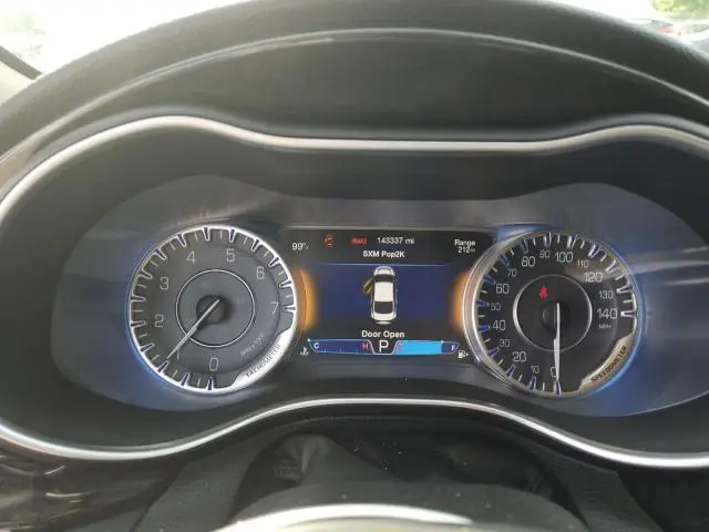 2015 CHRYSLER 200 C  