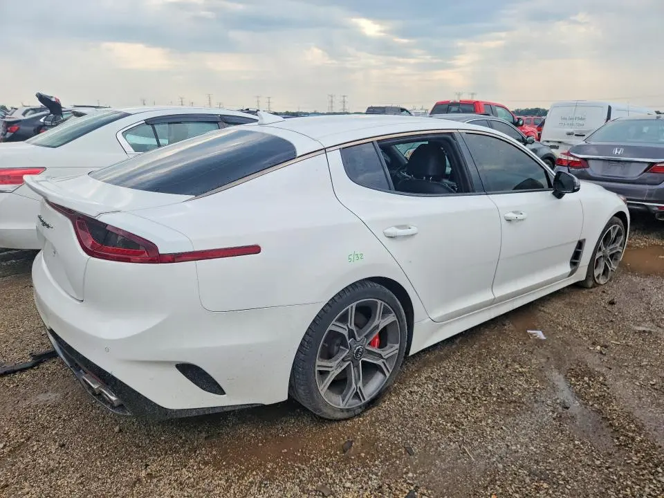 2021 KIA STINGER GT  