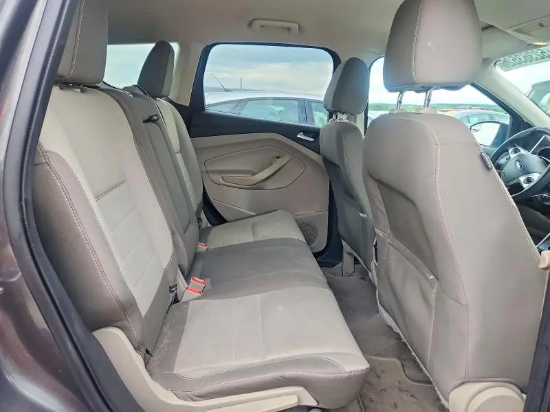 2015 FORD ESCAPE SE  