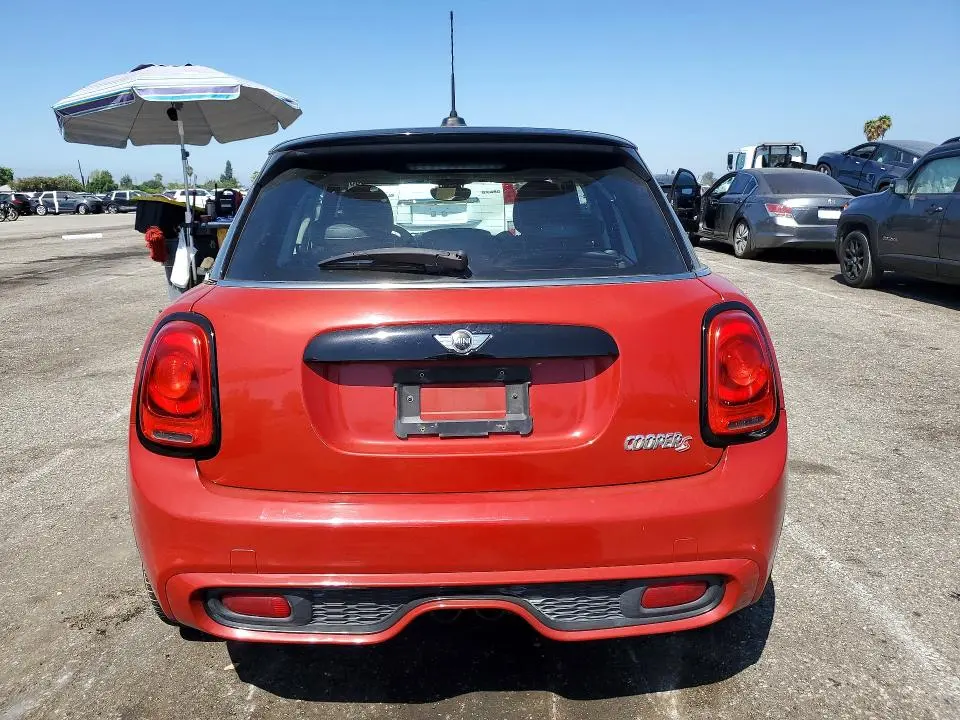 2016 MINI COOPER S  