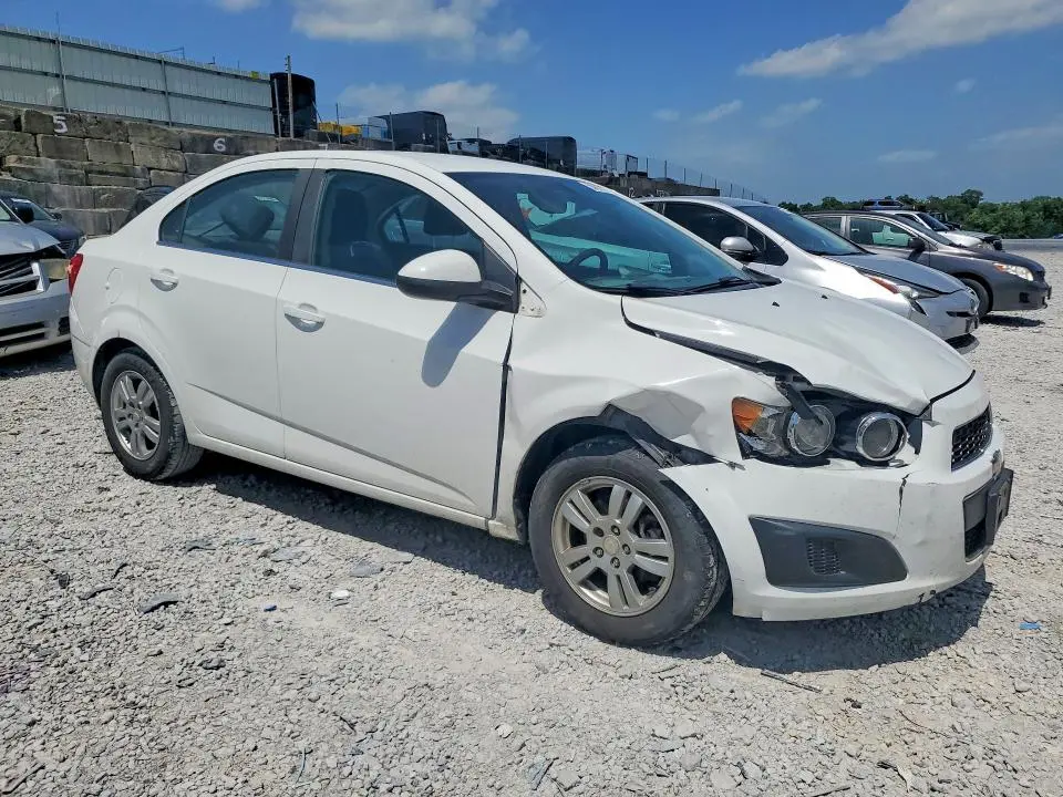 2016 CHEVROLET SONIC LT  