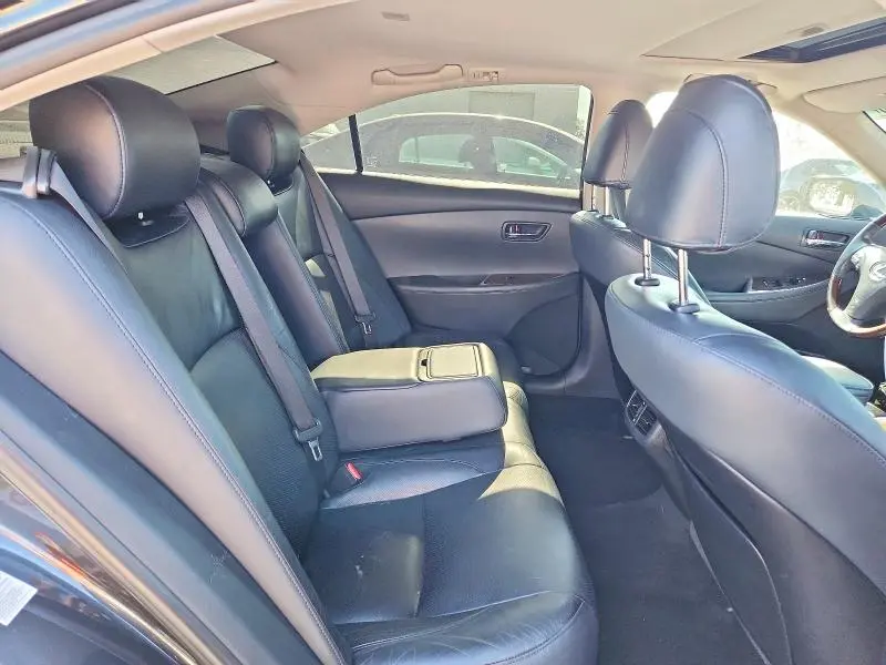 2011 LEXUS ES 350  