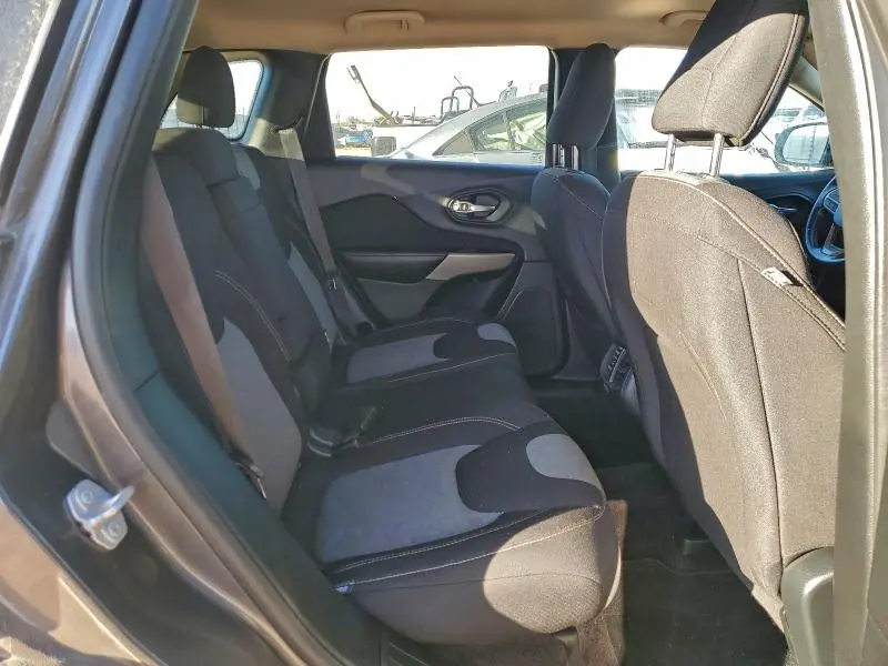 2017 JEEP CHEROKEE SPORT  