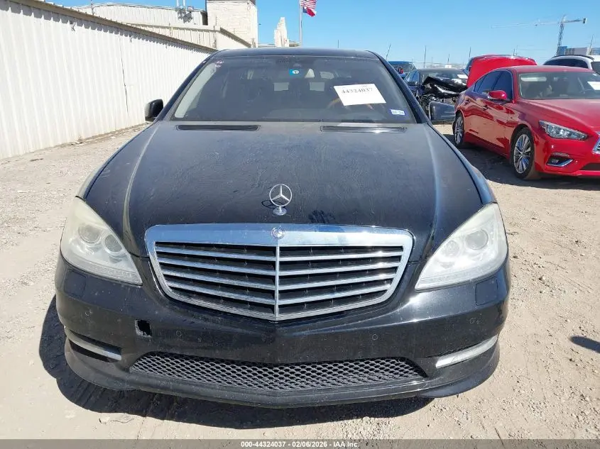 2011 MERCEDES-BENZ S 550  