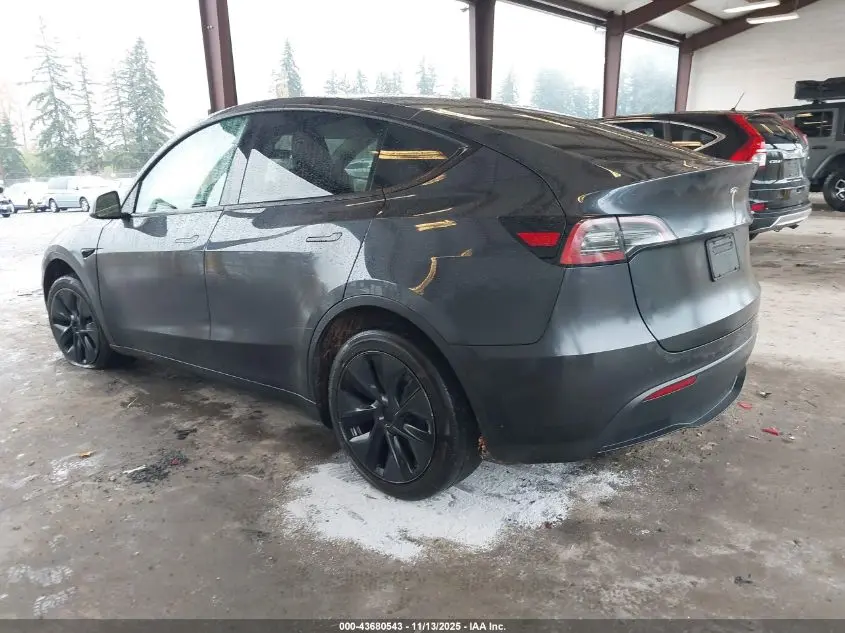 2024 TESLA MODEL Y LONG RANGE DUAL MOTOR ALL-WHEEL DRIVE/RWD