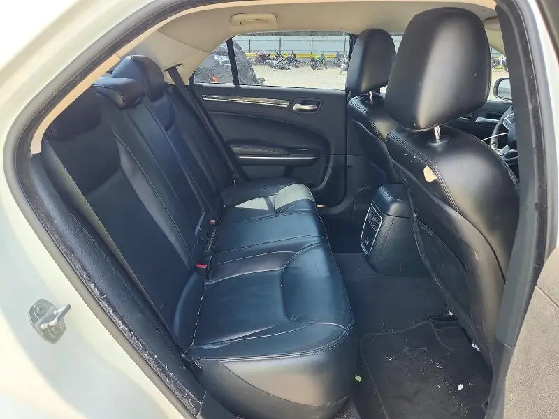 2018 CHRYSLER 300 TOURING  