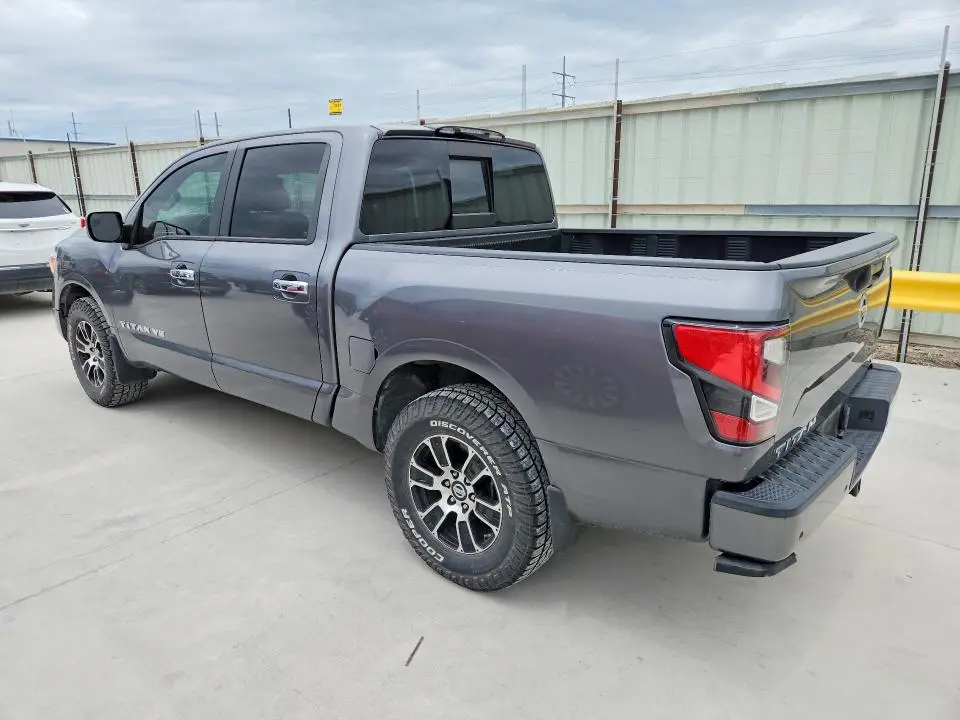 2020 NISSAN TITAN SV  