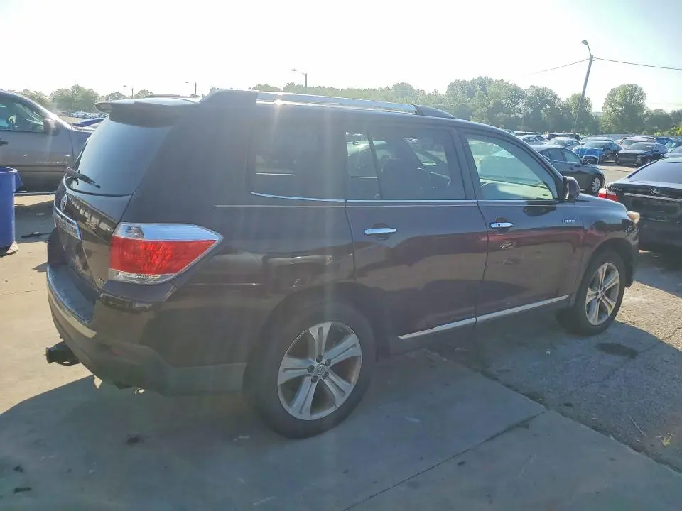 2013 TOYOTA HIGHLANDER LIMITED  
