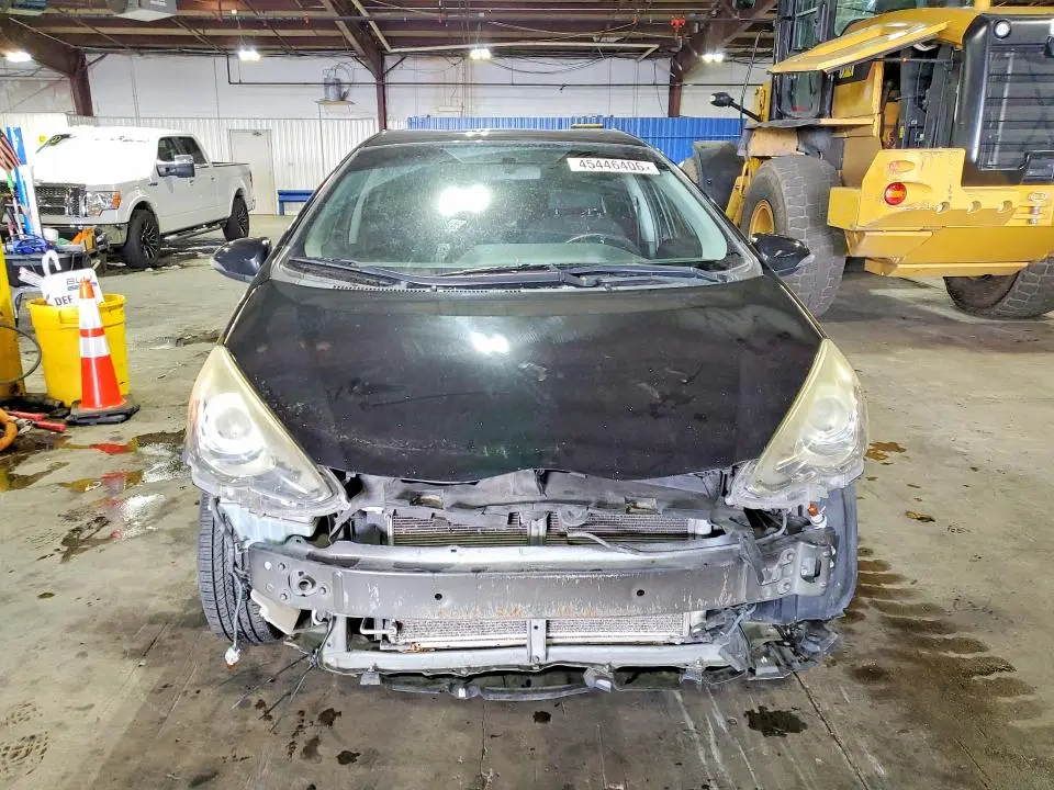 2016 TOYOTA PRIUS C TWO  