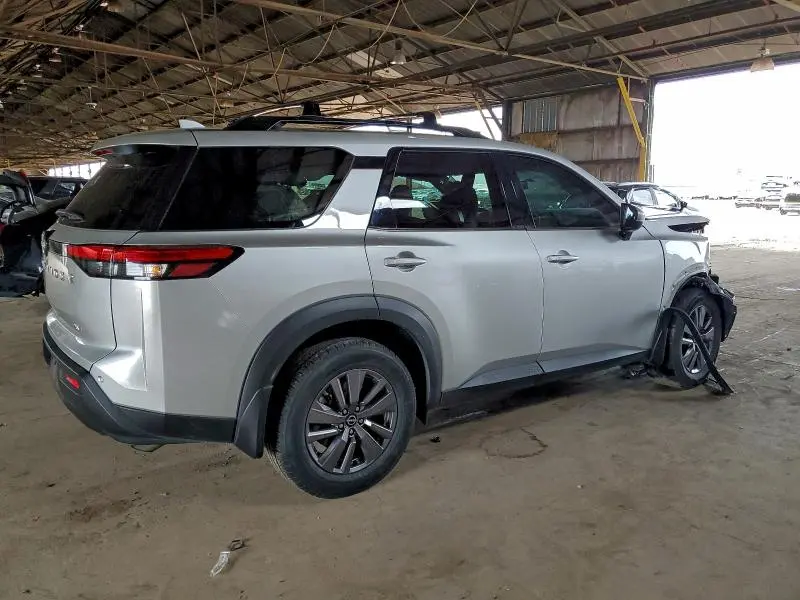 2022 NISSAN PATHFINDER SV  