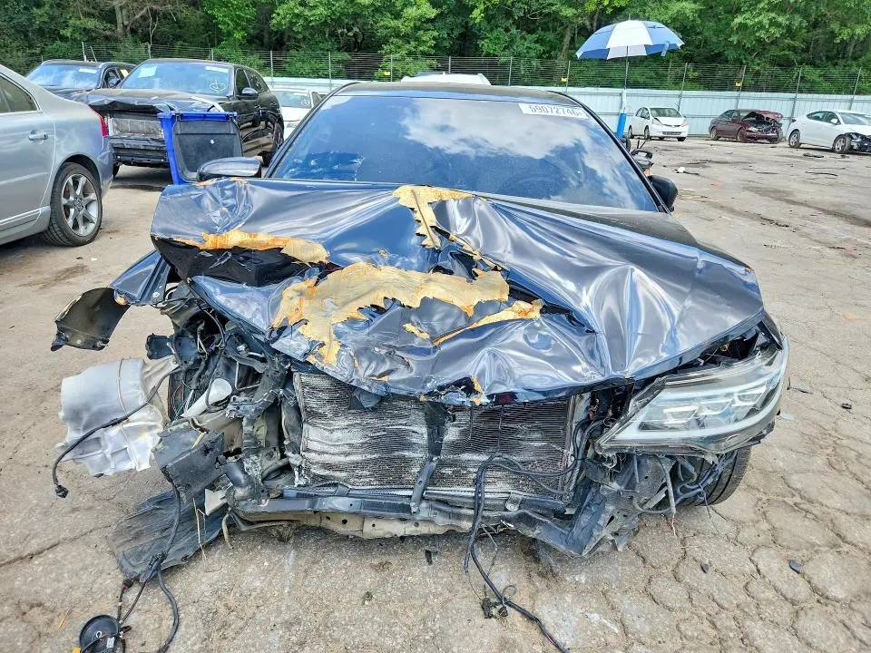 2012 TOYOTA CAMRY XLE V6  