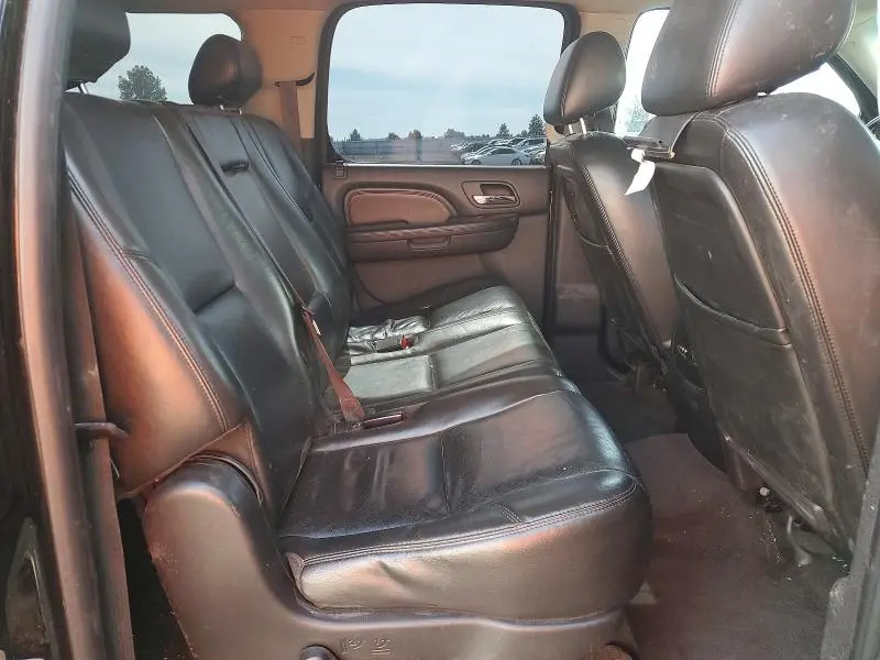 2010 GMC YUKON XL DENALI  