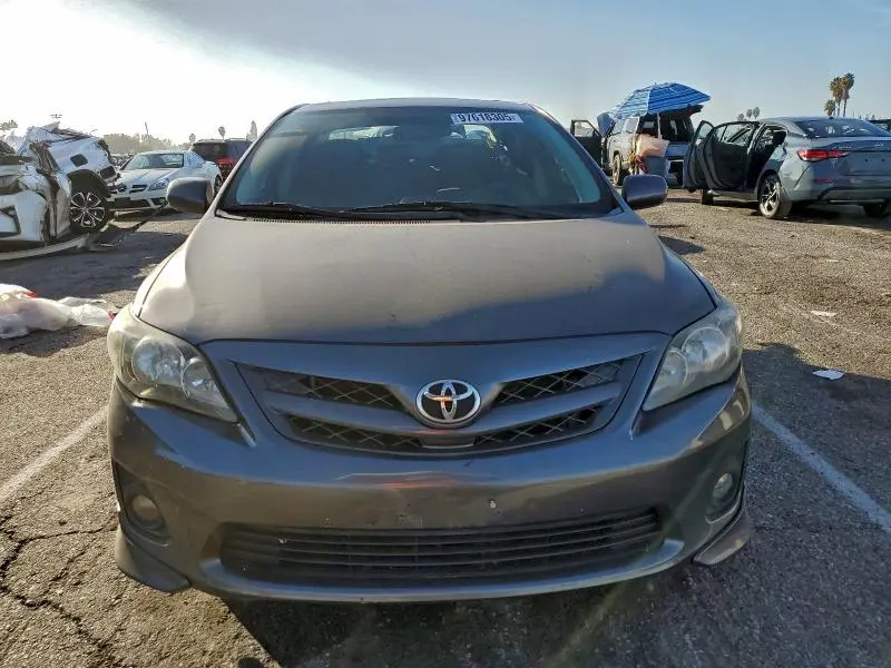 2013 TOYOTA COROLLA BASE  