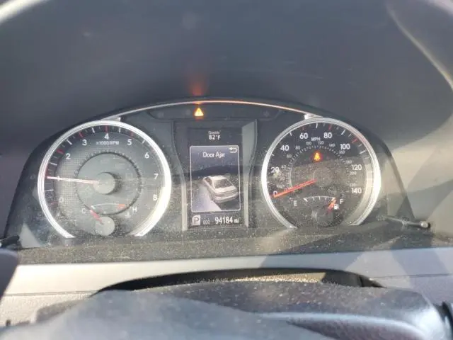 2016 TOYOTA CAMRY LE  