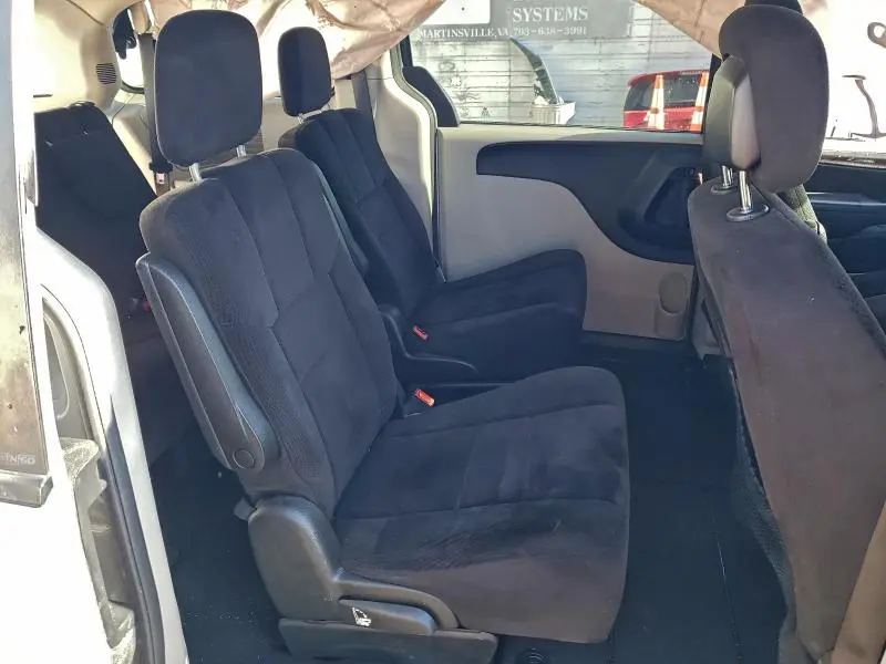 2013 DODGE GRAND CARAVAN SE  