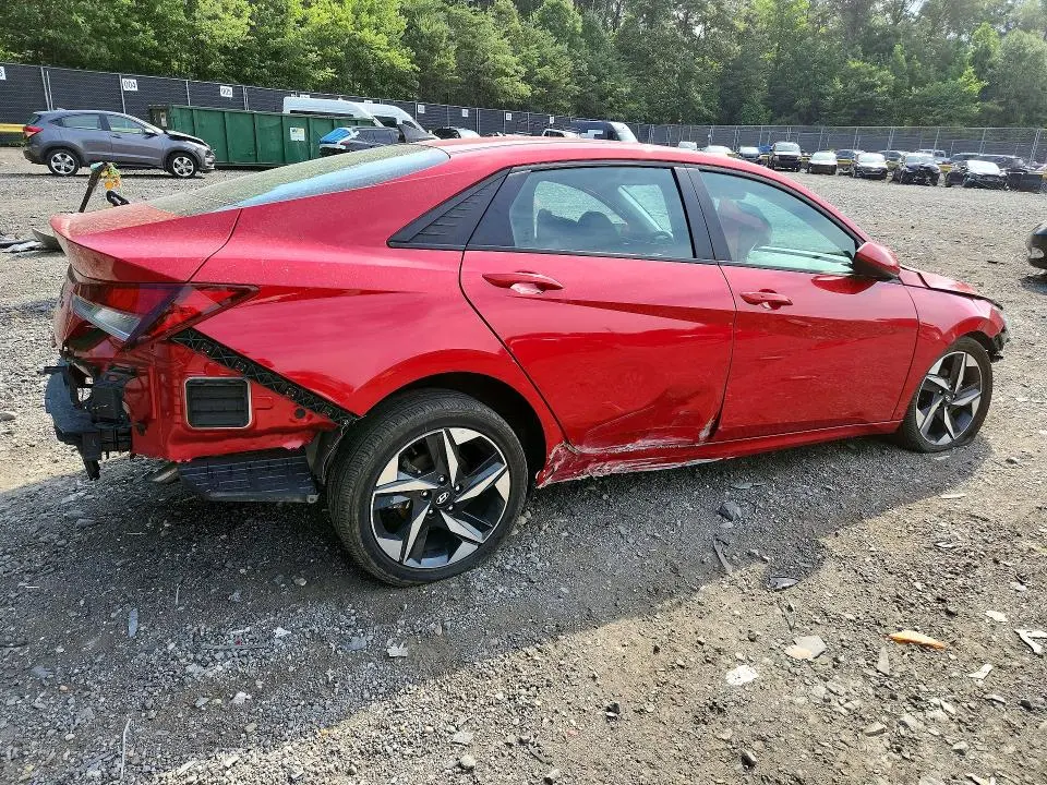 2023 HYUNDAI ELANTRA SEL  