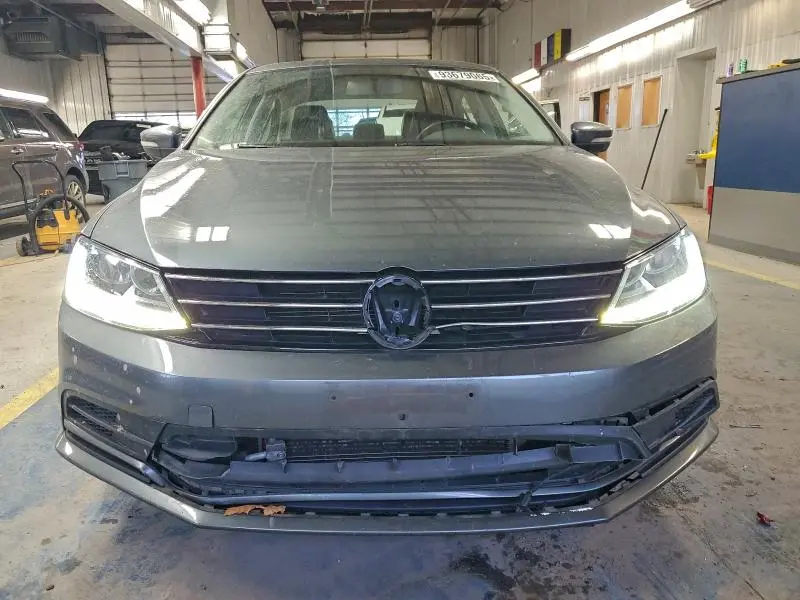 2017 VOLKSWAGEN JETTA SE  