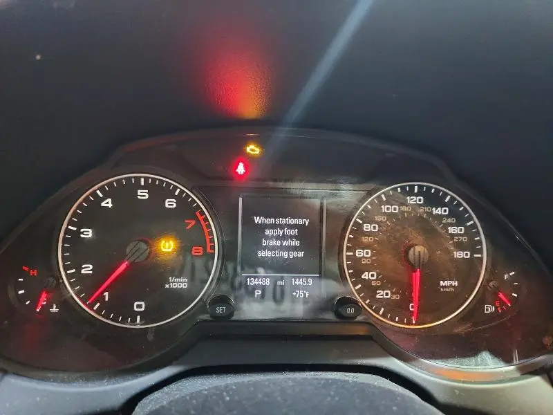 2011 AUDI Q5 PREMIUM PLUS  