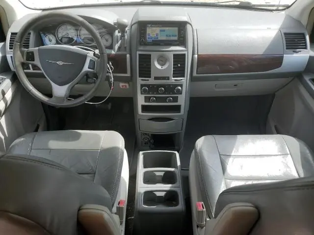 2010 CHRYSLER TOWN & COUNTRY TOURING  