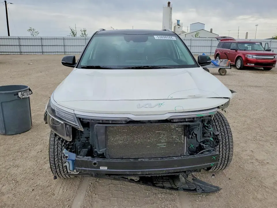 2022 KIA SELTOS S  