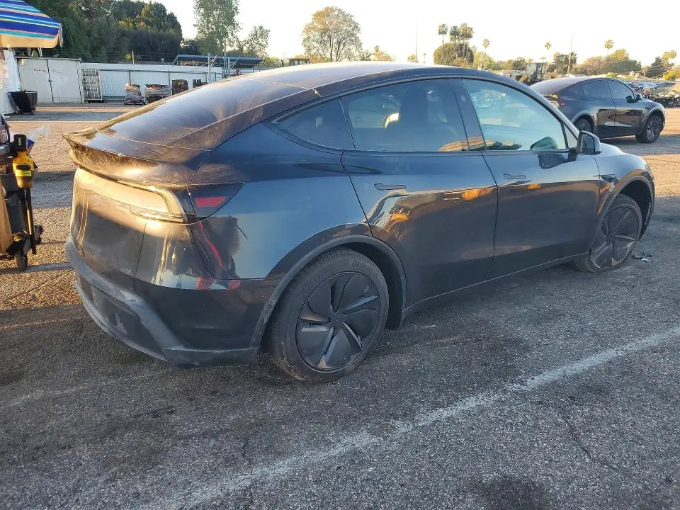 2026 TESLA MODEL Y   