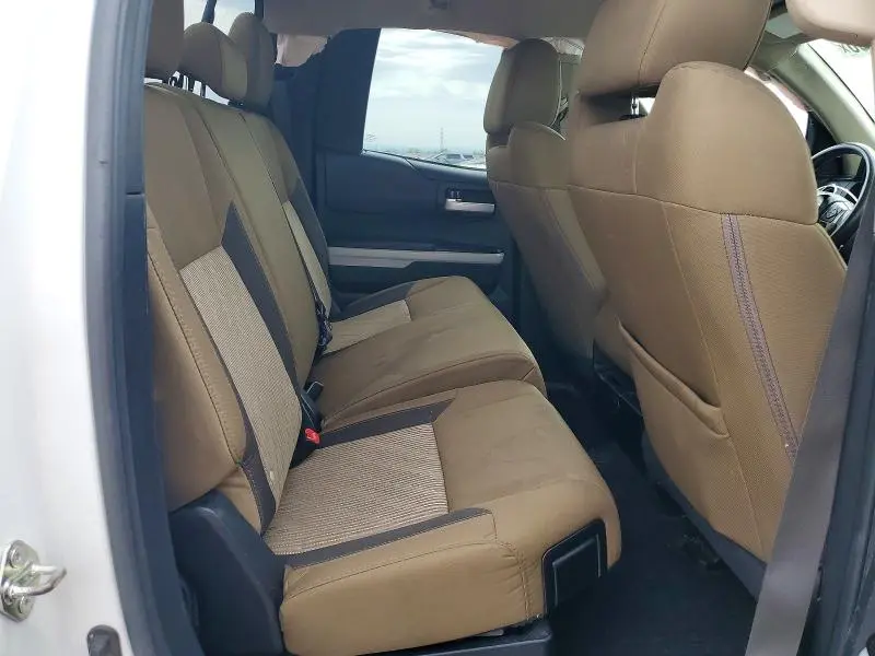 2015 TOYOTA TUNDRA SR5  