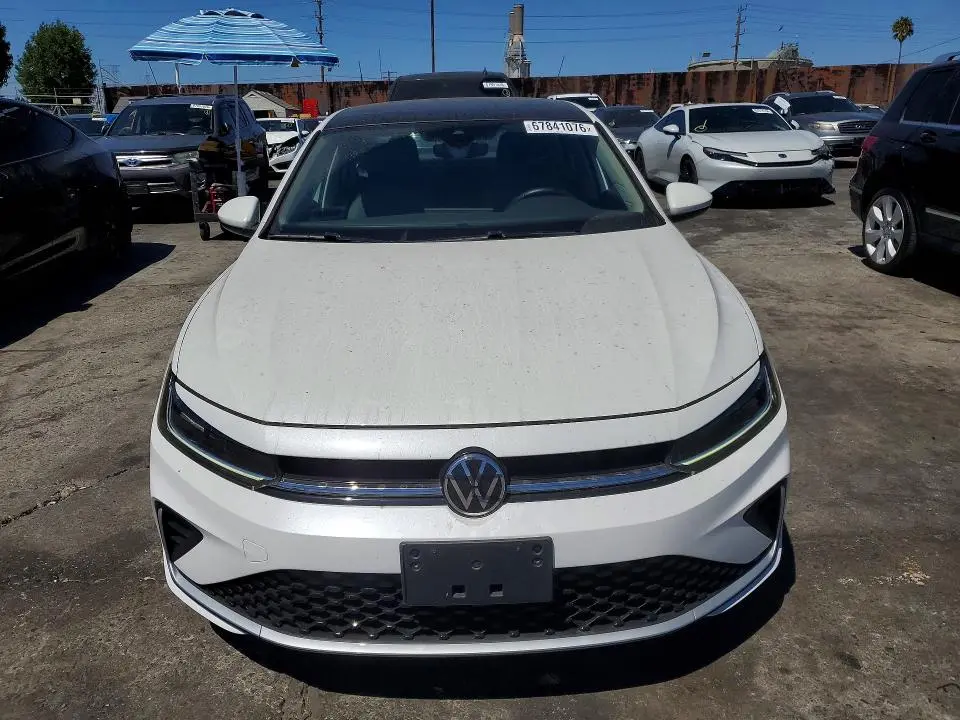 2025 VOLKSWAGEN JETTA SE  