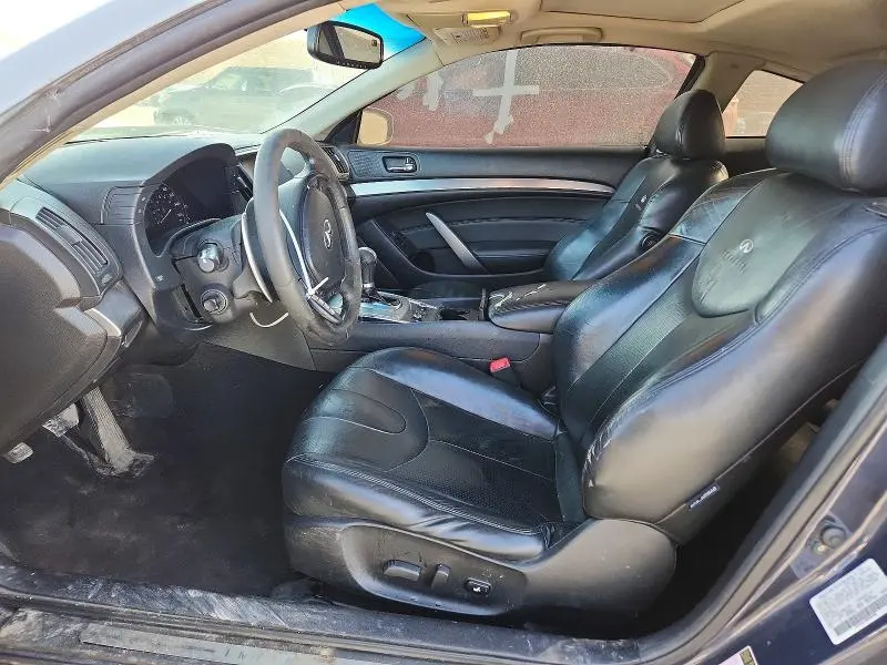 2011 INFINITI G37   