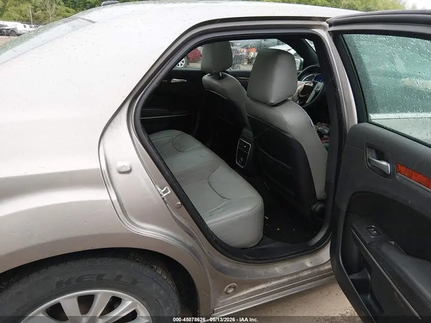 2014 CHRYSLER 300  