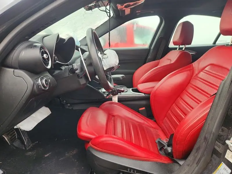 2022 ALFA ROMEO GIULIA SUPER  
