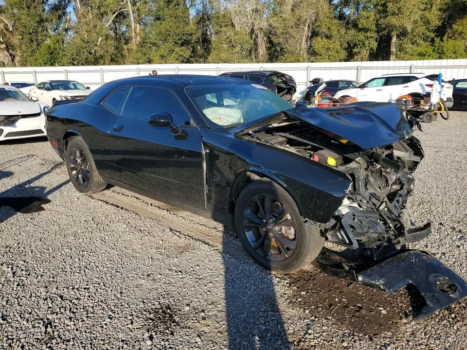 2020 DODGE CHALLENGER SXT  