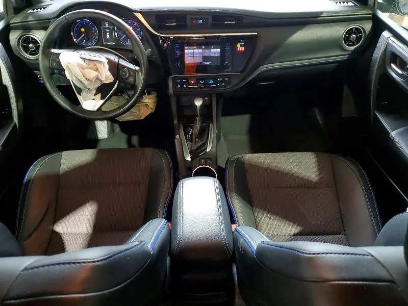 2019 TOYOTA COROLLA SE  