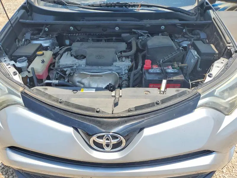 2016 TOYOTA RAV4 SE  
