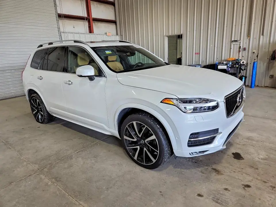 2018 VOLVO XC90 T6  
