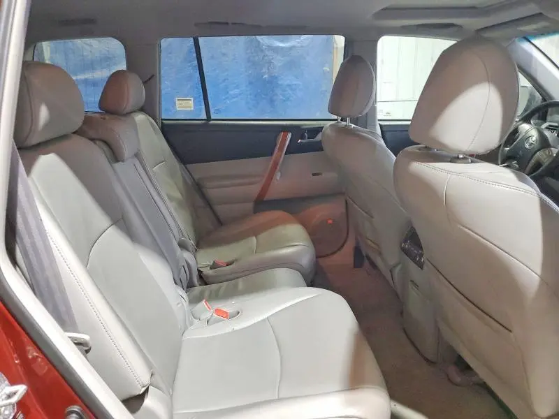 2010 TOYOTA HIGHLANDER LIMITED  