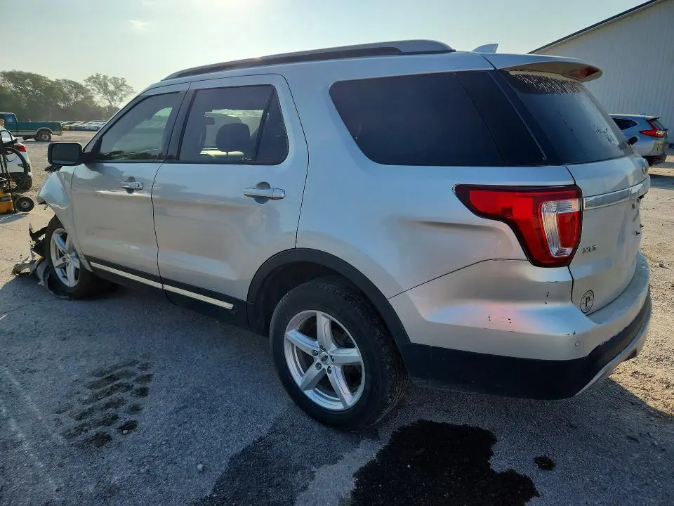 2017 FORD EXPLORER XLT  